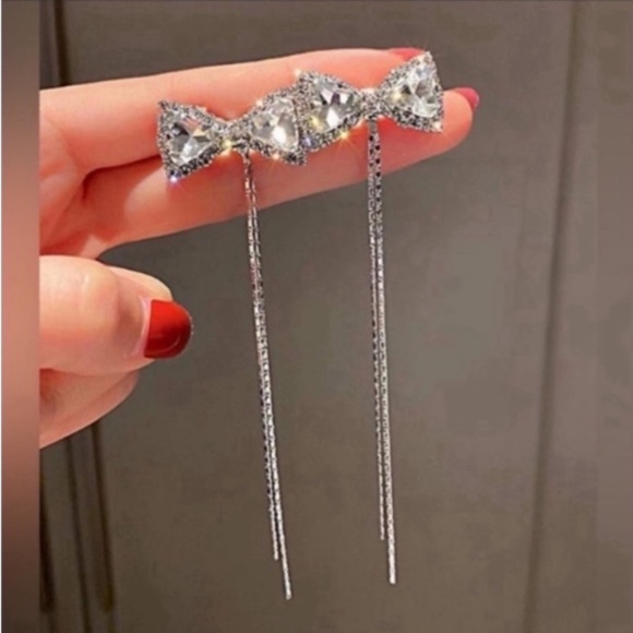 RHINESTONE BOW TASSEL DROP EARRINGS - Picture 3 of 9